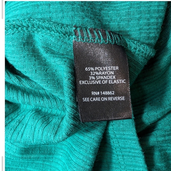 Pre-owned Torrid Teal Blouse with Gathered Details - Picture 5 of 9